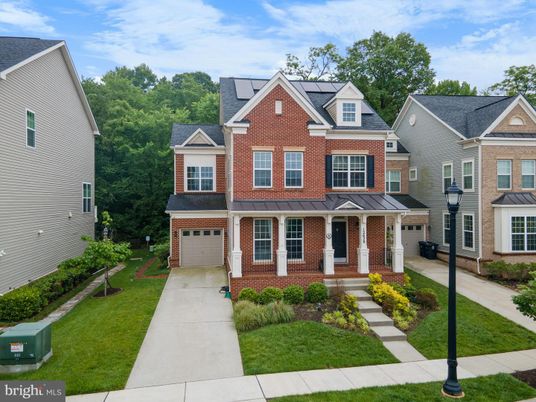Attached, Exterior, Facade, Brick Facade, Rowhouse