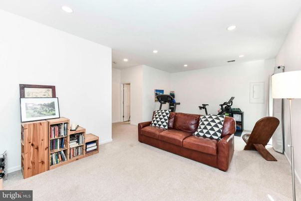 Fitness Equipment, Interior, Recessed Lighting