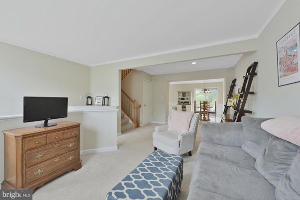Dining room, Interior, Living room, Recessed Lighting