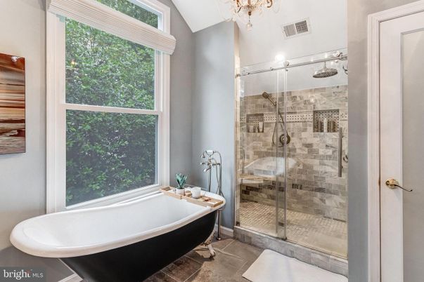 Bathroom, Free Standing Baths, Glass Shower, Interior