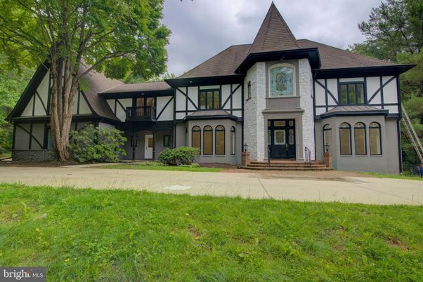 Backyard, Exterior, Facade, Tudor Revival