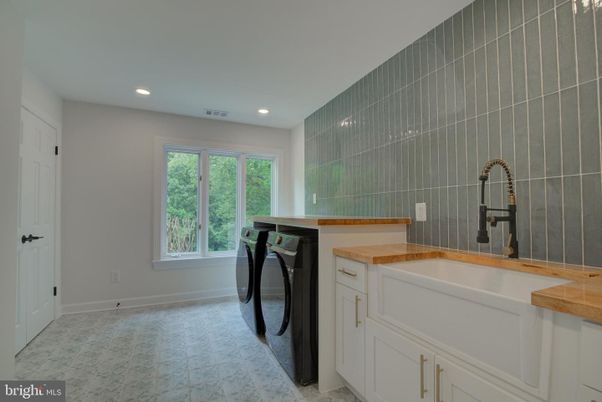 Interior, Recessed Lighting, Washer