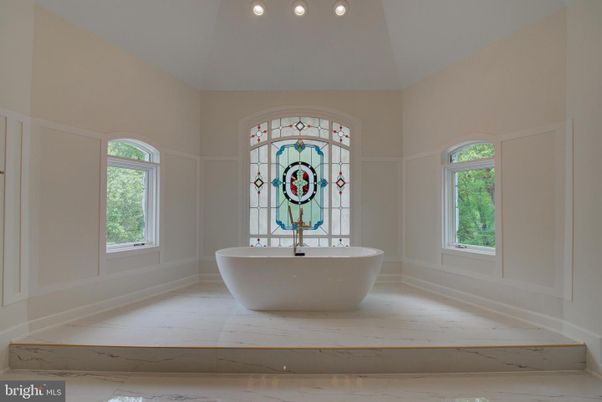 Bathroom, Free Standing Baths, Interior