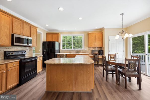 Chandelier, Dining room, Interior, Kitchen, Recessed Lighting, Wood Texture Flooring