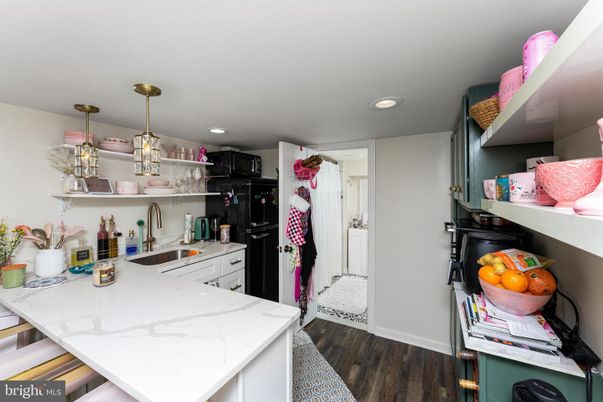 Interior, Kitchen, Pendant Lights, Recessed Lighting, Wood Texture Flooring