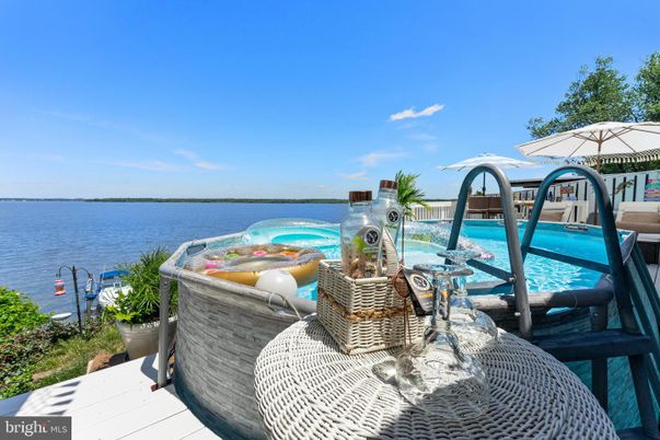 Exterior, Pool, Water