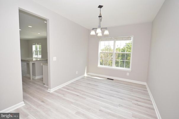 Empty room, Interior, Pendant Lights, Recessed Lighting, Wood Texture Flooring