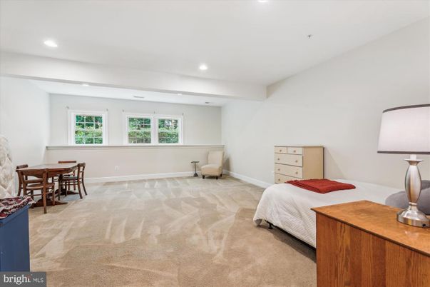 Bedroom, Dining room, Interior, Recessed Lighting