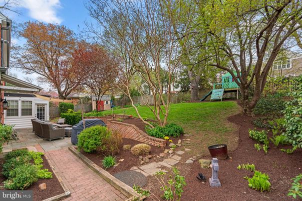 Backyard, Exterior, Playground