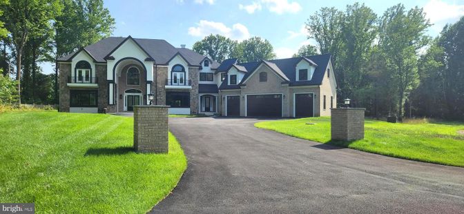 Attached, Backyard, Exterior, Facade, French Provincial