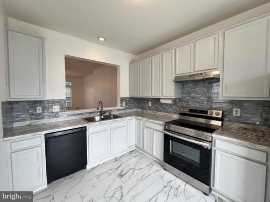 Interior, Kitchen, Marble, Recessed Lighting, Stainless Steel Appliances
