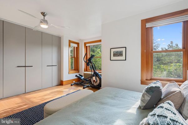 Bedroom, Fitness Equipment, Interior, Wood Texture Flooring