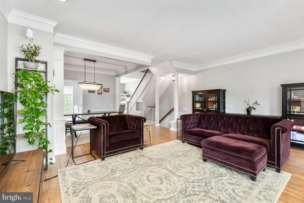 Dining room, Interior, Living room, Pendant Lights, Recessed Lighting, Wood Texture Flooring