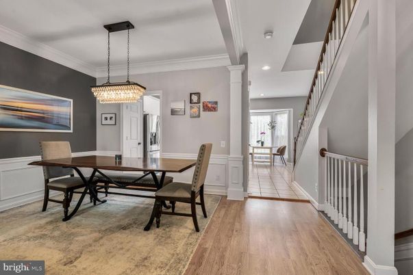Chandelier, Dining room, Interior, Recessed Lighting, Wood Texture Flooring