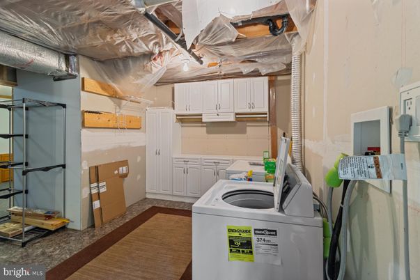 Interior, Washer