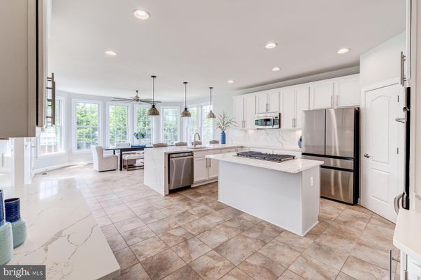 Dining room, Interior, Kitchen, Pendant Lights, Recessed Lighting, Stainless Steel Appliances