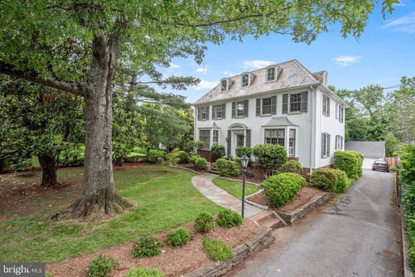 Backyard, Exterior, Facade, Georgian