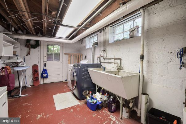 Interior, Washer