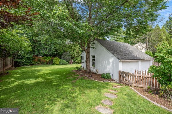 Backyard, Detached Garage, Exterior