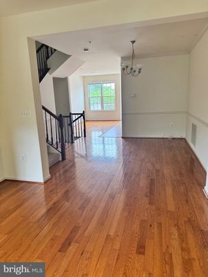 Chandelier, Empty room, Interior, Wood Texture Flooring