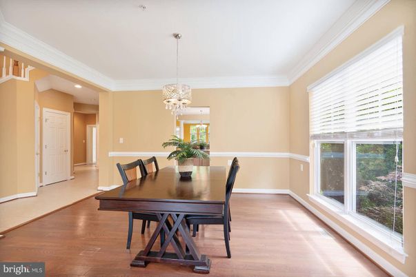 Chandelier, Dining room, Interior, Recessed Lighting, Wood Texture Flooring