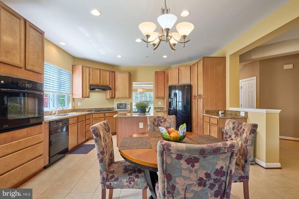Chandelier, Dining room, Interior, Kitchen, Recessed Lighting