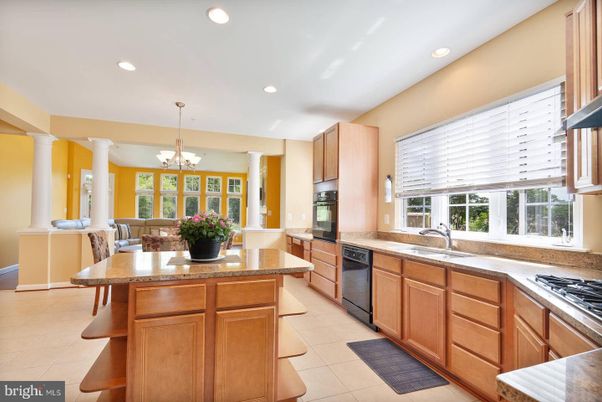Chandelier, Dining room, Interior, Kitchen, Recessed Lighting