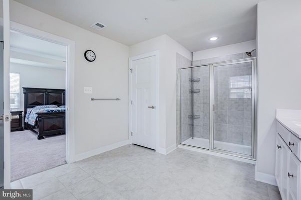 Bathroom, Bedroom, Glass Shower, Interior, Recessed Lighting