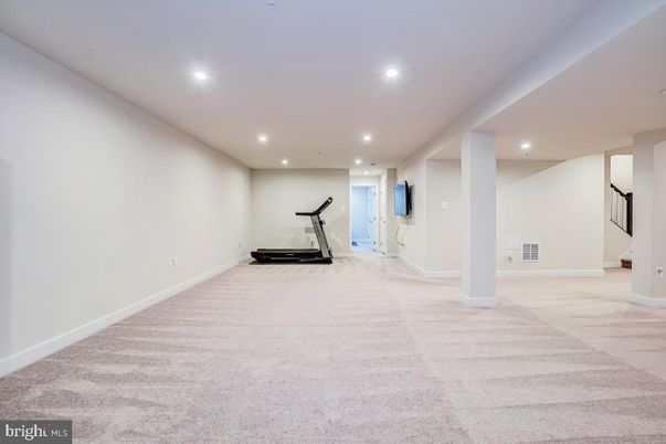 Fitness Equipment, Interior, Recessed Lighting
