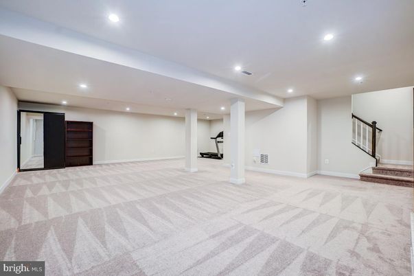 Fitness Equipment, Interior, Recessed Lighting