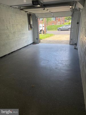 Garage, Interior, Stone Walls
