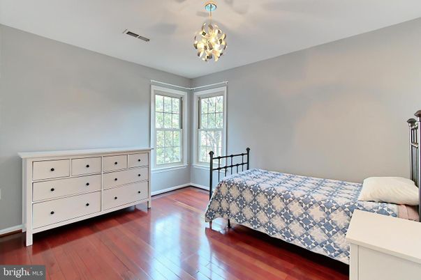 Bedroom, Interior, Pendant Lights, Wood Texture Flooring
