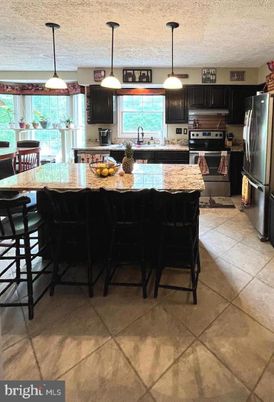Interior, Kitchen, Pendant Lights, Stainless Steel Appliances