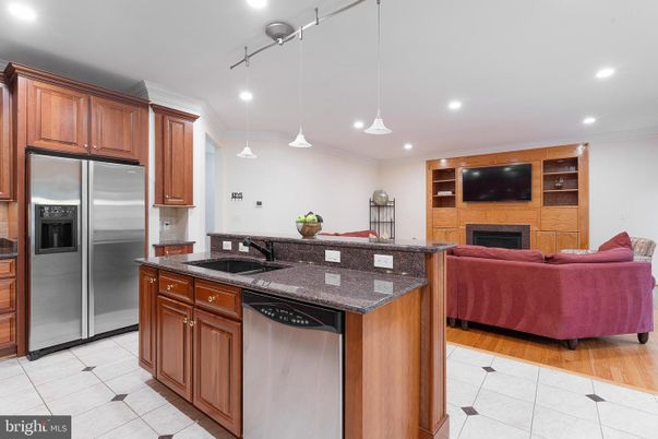Fireplace, Interior, Kitchen, Living room, Pendant Lights, Recessed Lighting, Stainless Steel Appliances