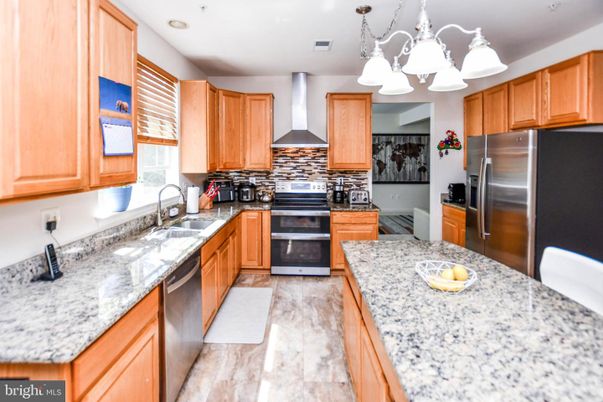 Chandelier, Interior, Kitchen, Pendant Lights, Recessed Lighting, Stainless Steel Appliances