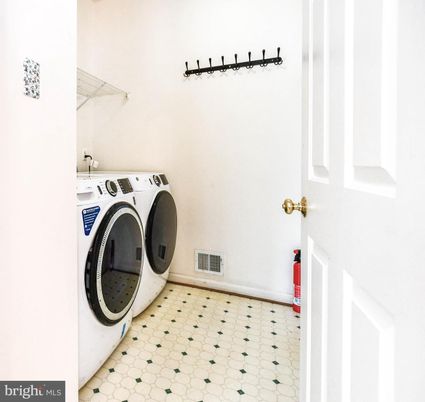 Interior, Washer
