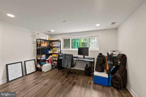 Home Office, Interior, Recessed Lighting, Wood Texture Flooring