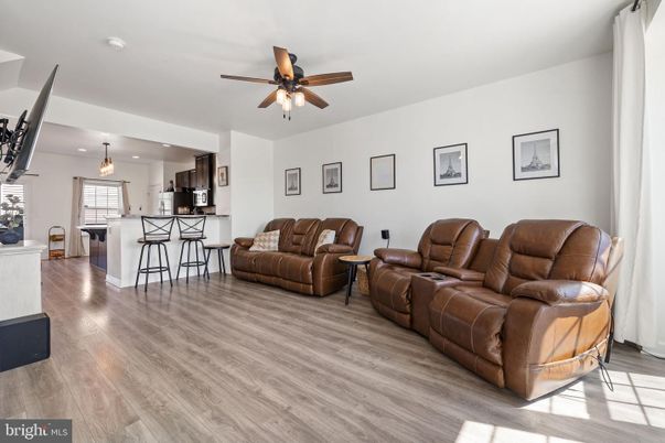 Interior, Kitchen, Living room, Pendant Lights, Recessed Lighting, Wood Texture Flooring