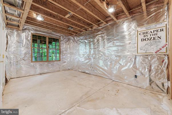 Empty room, Interior, Wooden Beams, Wooden Ceilings