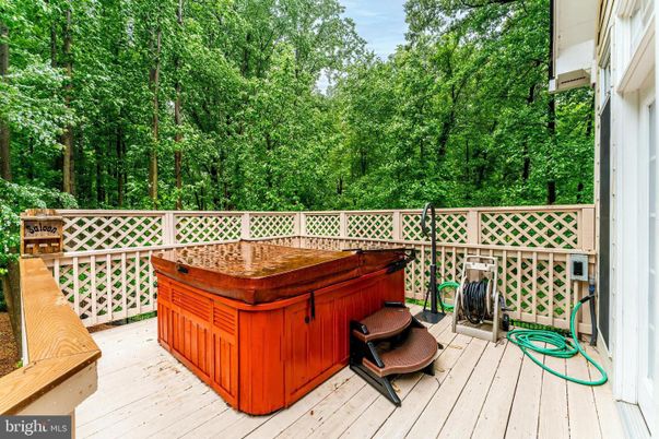 Exterior, Hot Tub