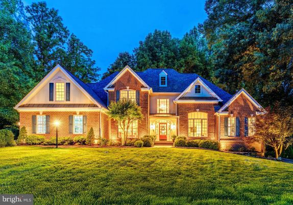 Exterior, Facade, Brick Facade, Brick Traditional