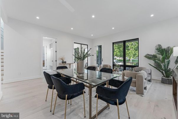 Dining room, Interior, Living room, Recessed Lighting, Wood Texture Flooring