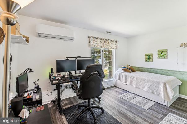 Bedroom, Home Office, Interior, Wood Texture Flooring