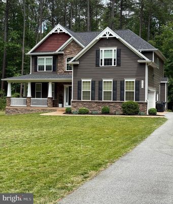 Exterior, Facade, American Craftsman