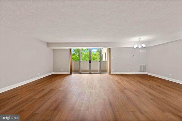 Chandelier, Empty room, Interior, Wood Texture Flooring