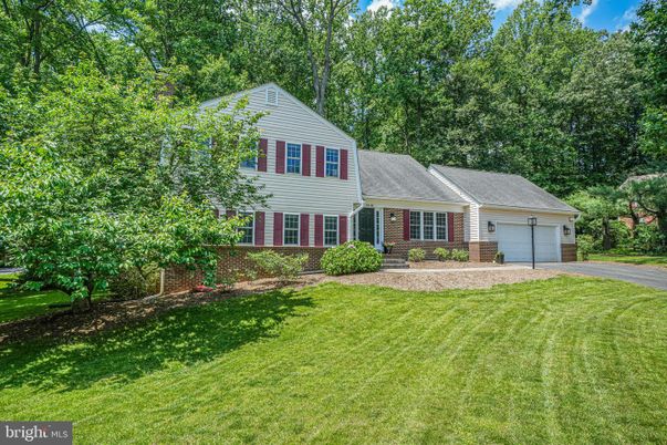 Attached, Exterior, Facade, Brick Facade, Cape Cod