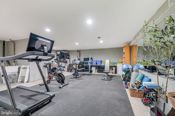 Fitness Equipment, Interior, Recessed Lighting