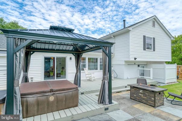 Exterior, Hot Tub