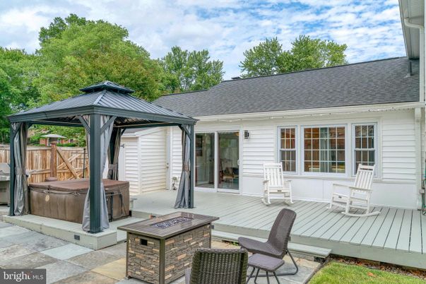 Exterior, Hot Tub