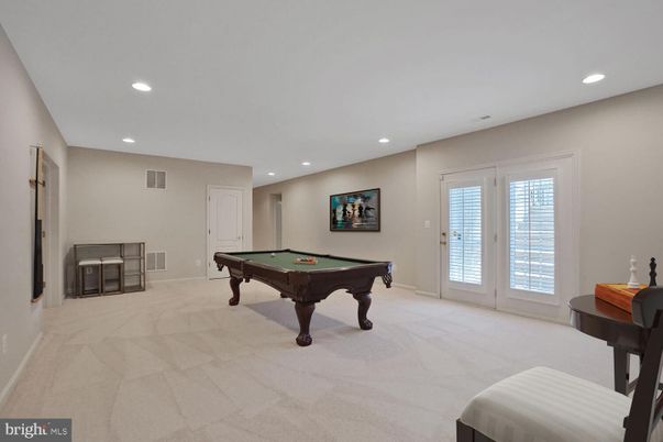 Billiard Table, Game Room, Interior, Recessed Lighting
